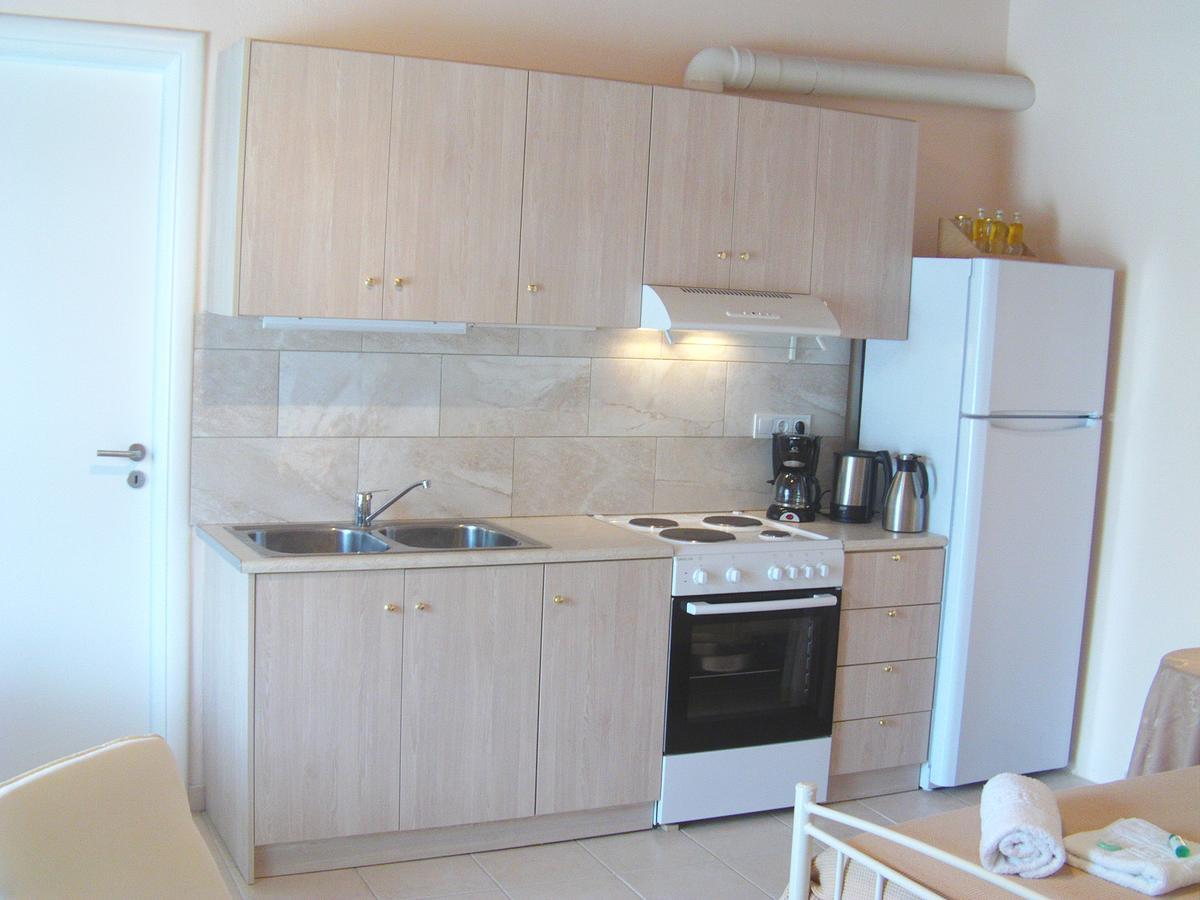 Helen'S Cottage Петрокорион Экстерьер фото